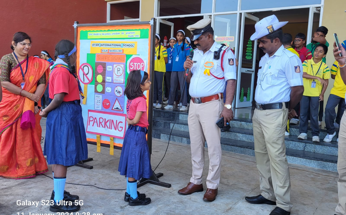 Interactive session with traffic police